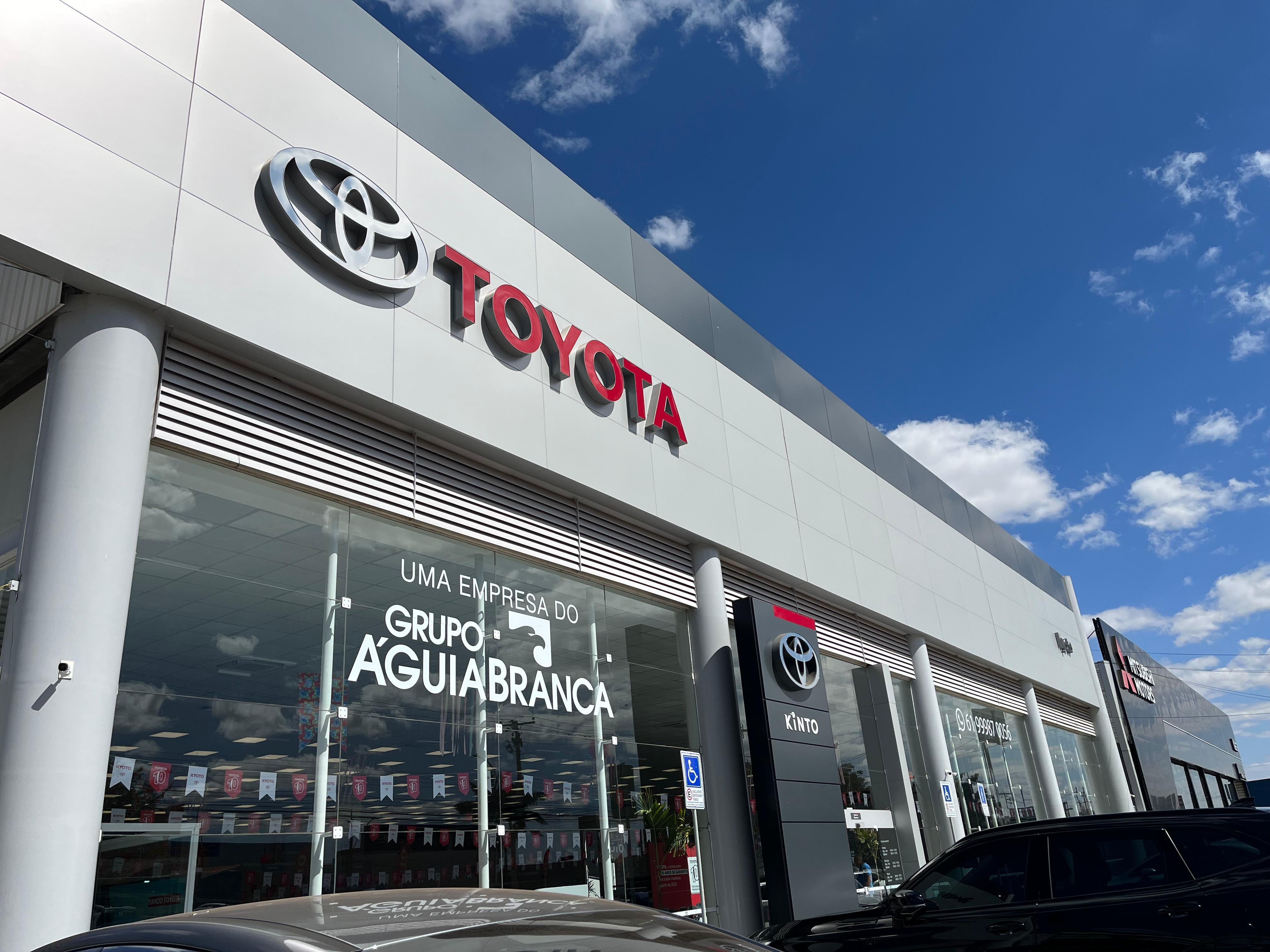 Fachada da concessionária Kyoto Toyota